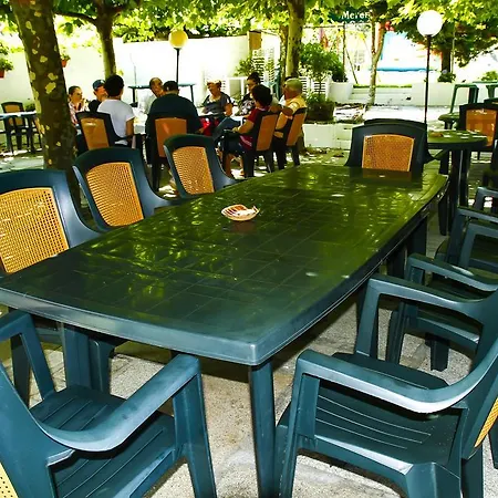 Restaurante Pinarejo ゲストハウス