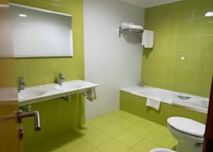 Restaurante Pinarejo * ألانثاذا